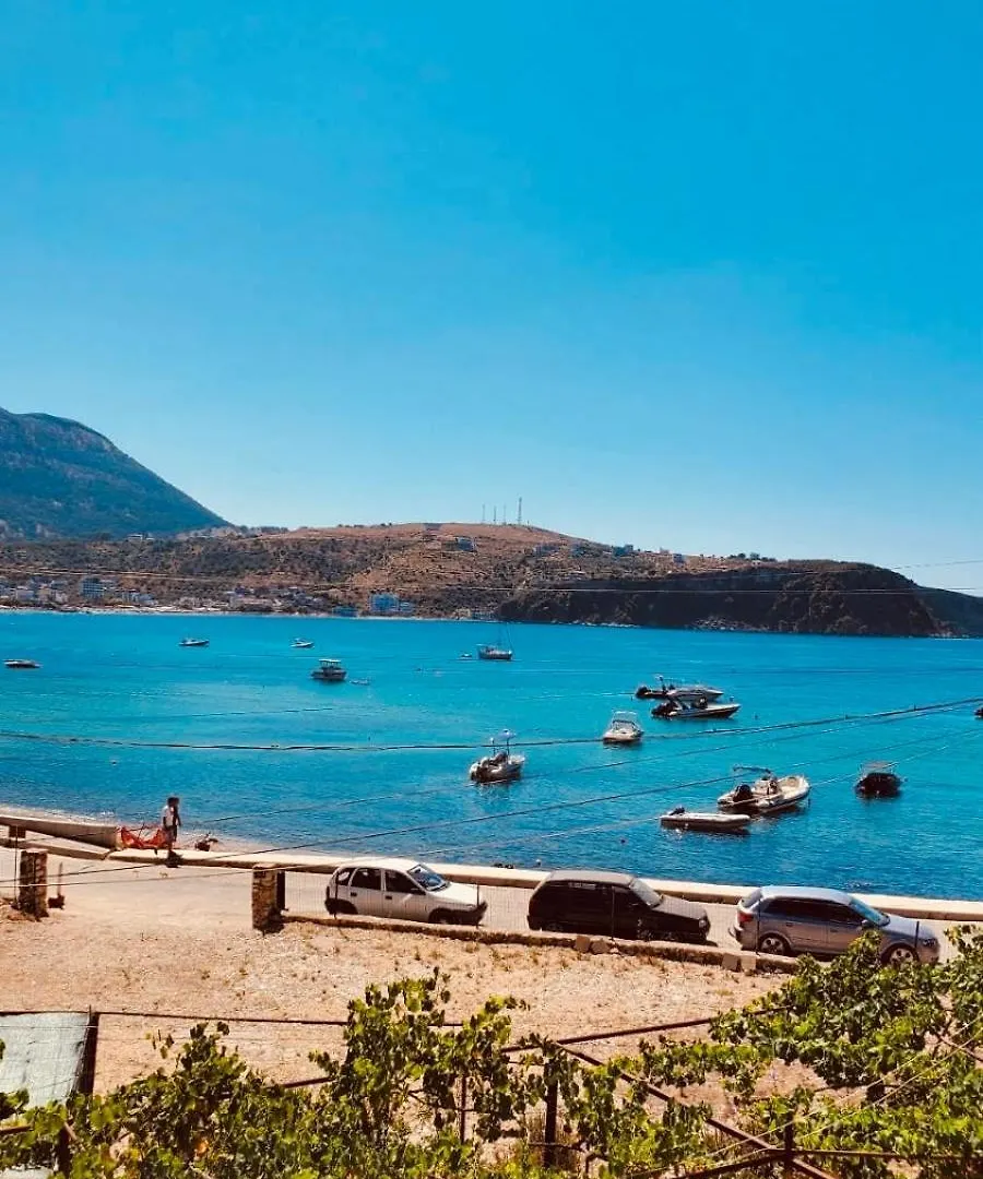 Viktora'S House Apartment Himare 0*,